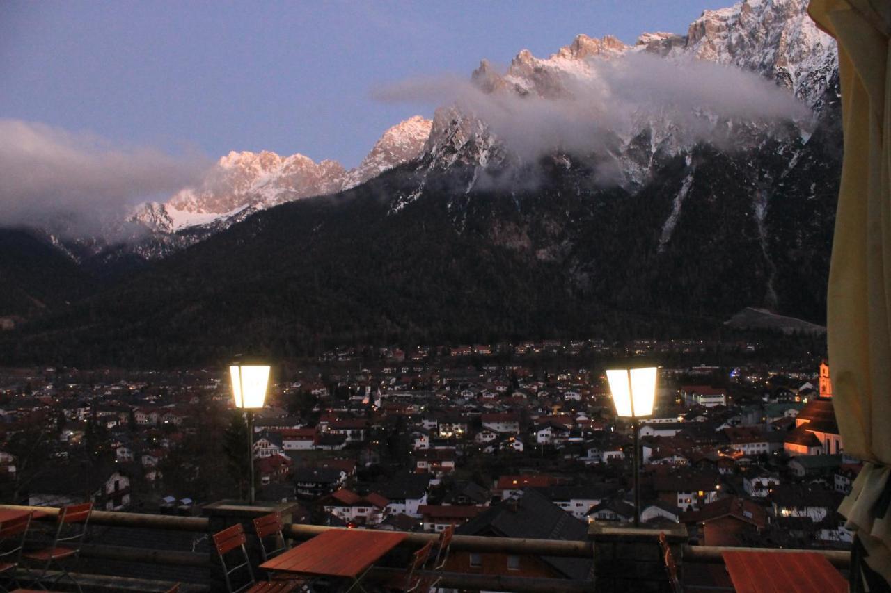 Отель Berggasthof Karntner Alm Миттенвальд Экстерьер фото